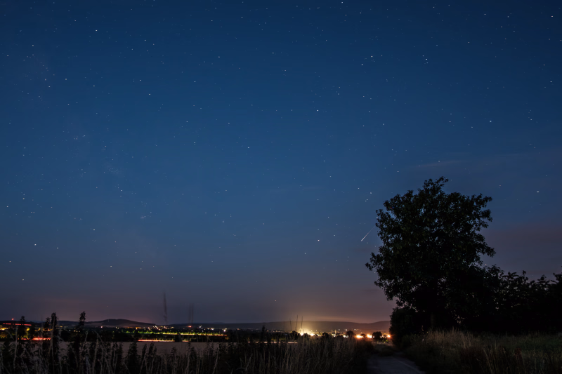 Blaue Stunde in Benthe und eine Sternschnuppe