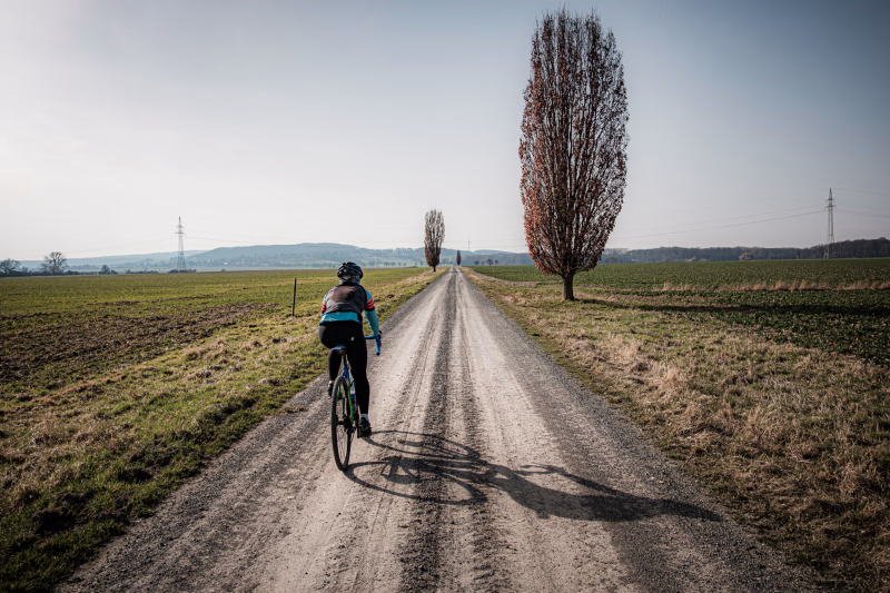 Fahrt auf dem Feldweg von Pattensen nach Lüdersen
