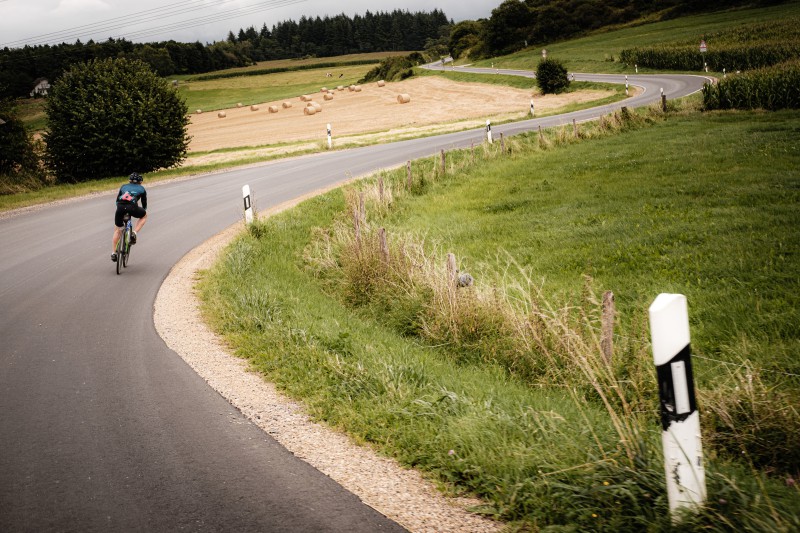 Fahrt durch die Eifel bei Schönecken.